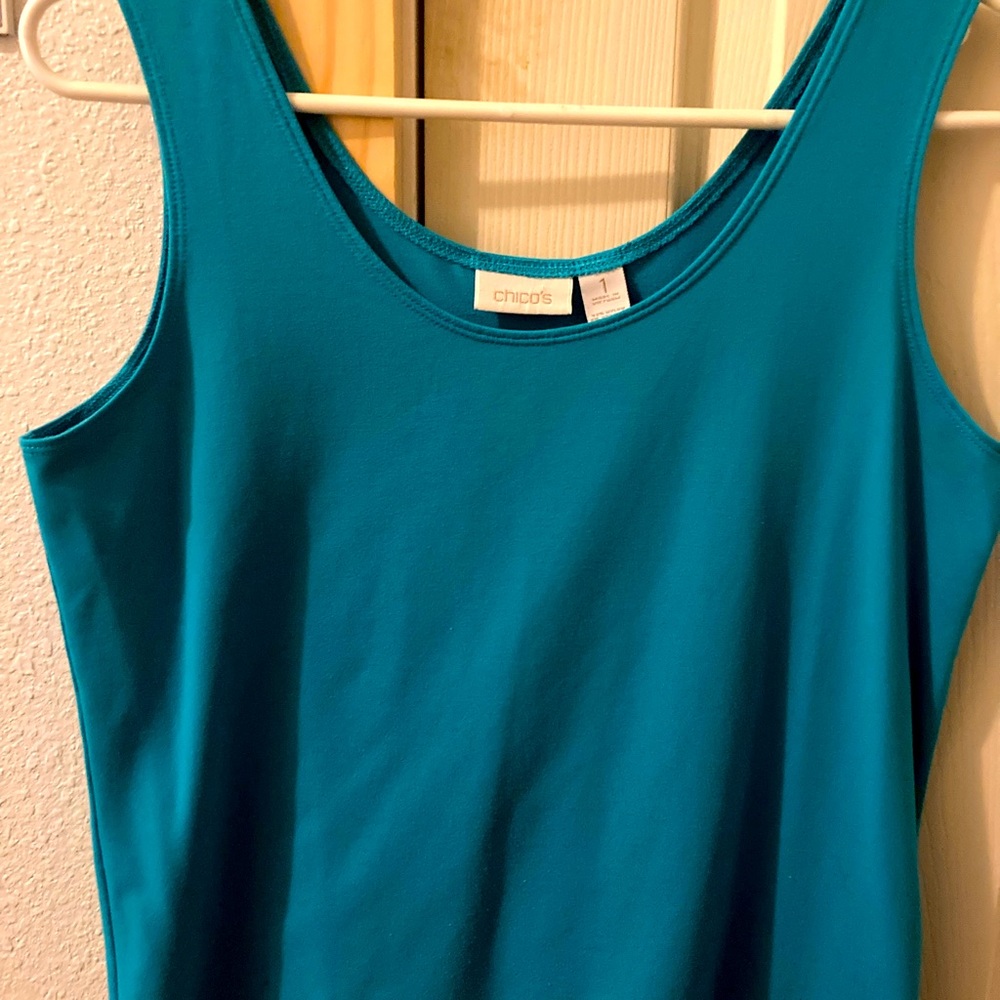 Chico’s turquiose nylon/viscose/polyester wide strap scoop tank top, size L.